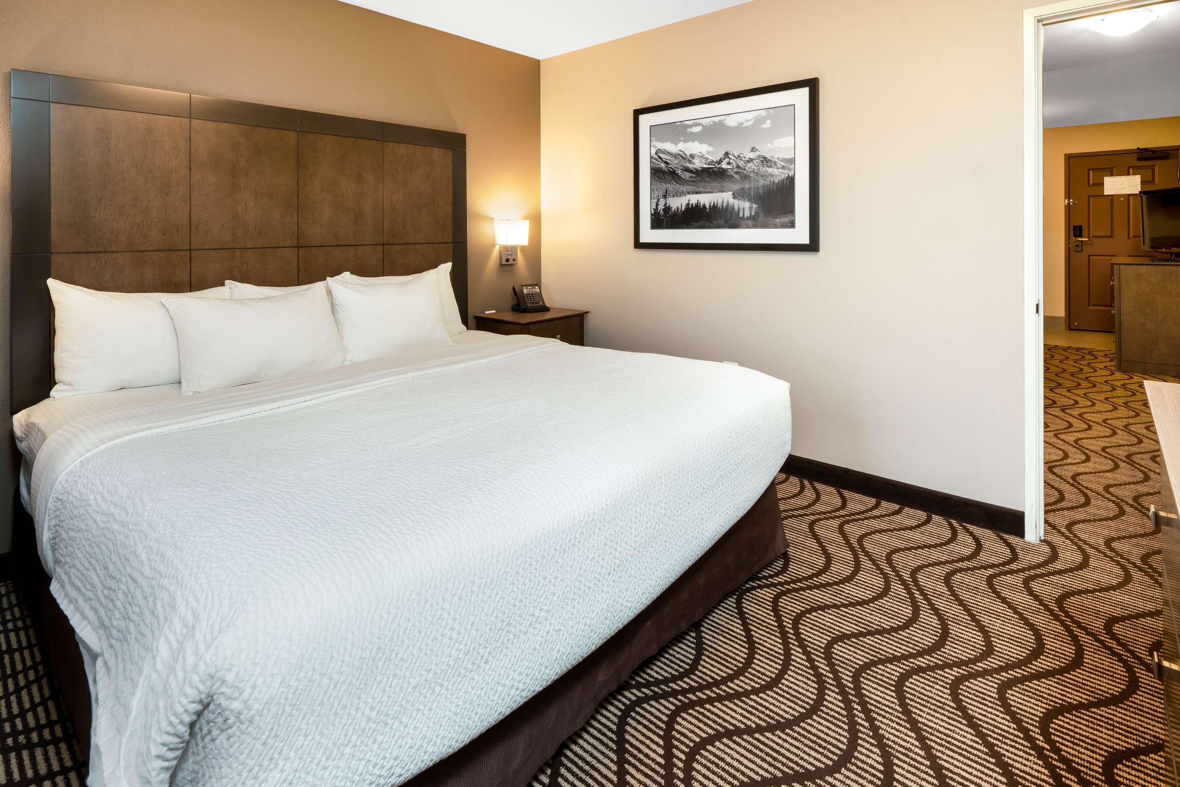 Best Western Plus Kalispell/Glacier Park West Hotel & Suites Exterior photo