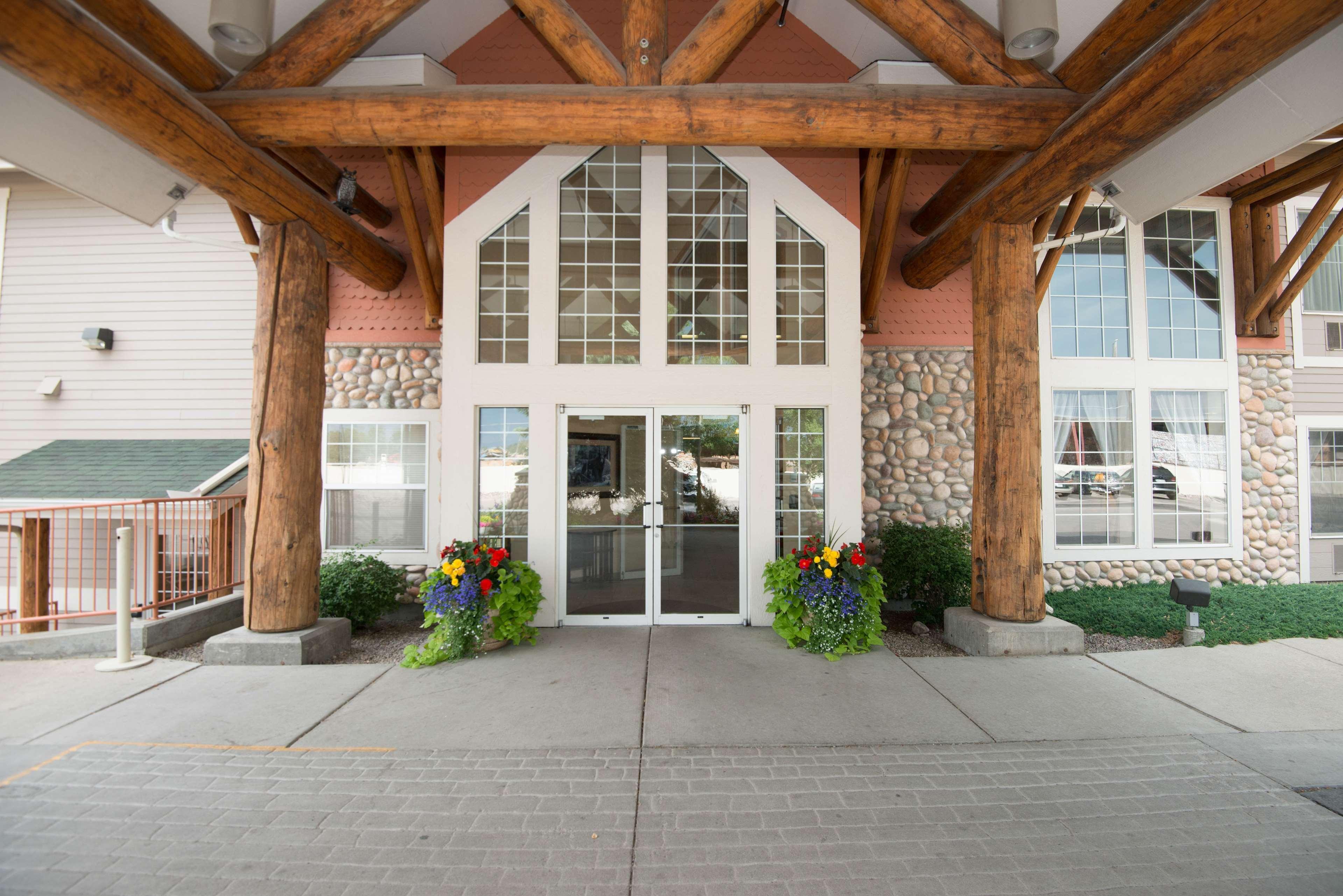 Best Western Plus Kalispell/Glacier Park West Hotel & Suites Exterior photo