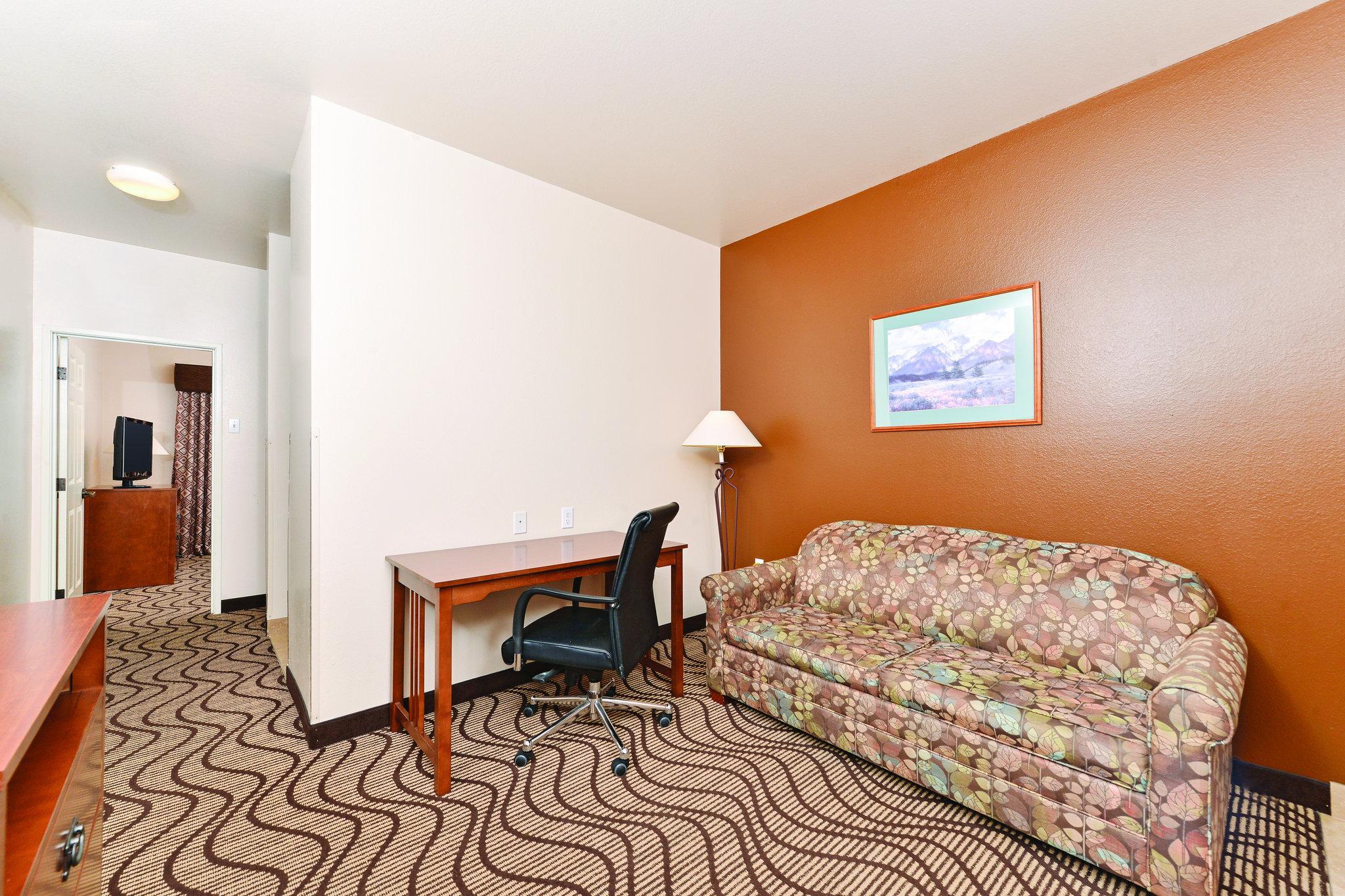 Best Western Plus Kalispell/Glacier Park West Hotel & Suites Exterior photo