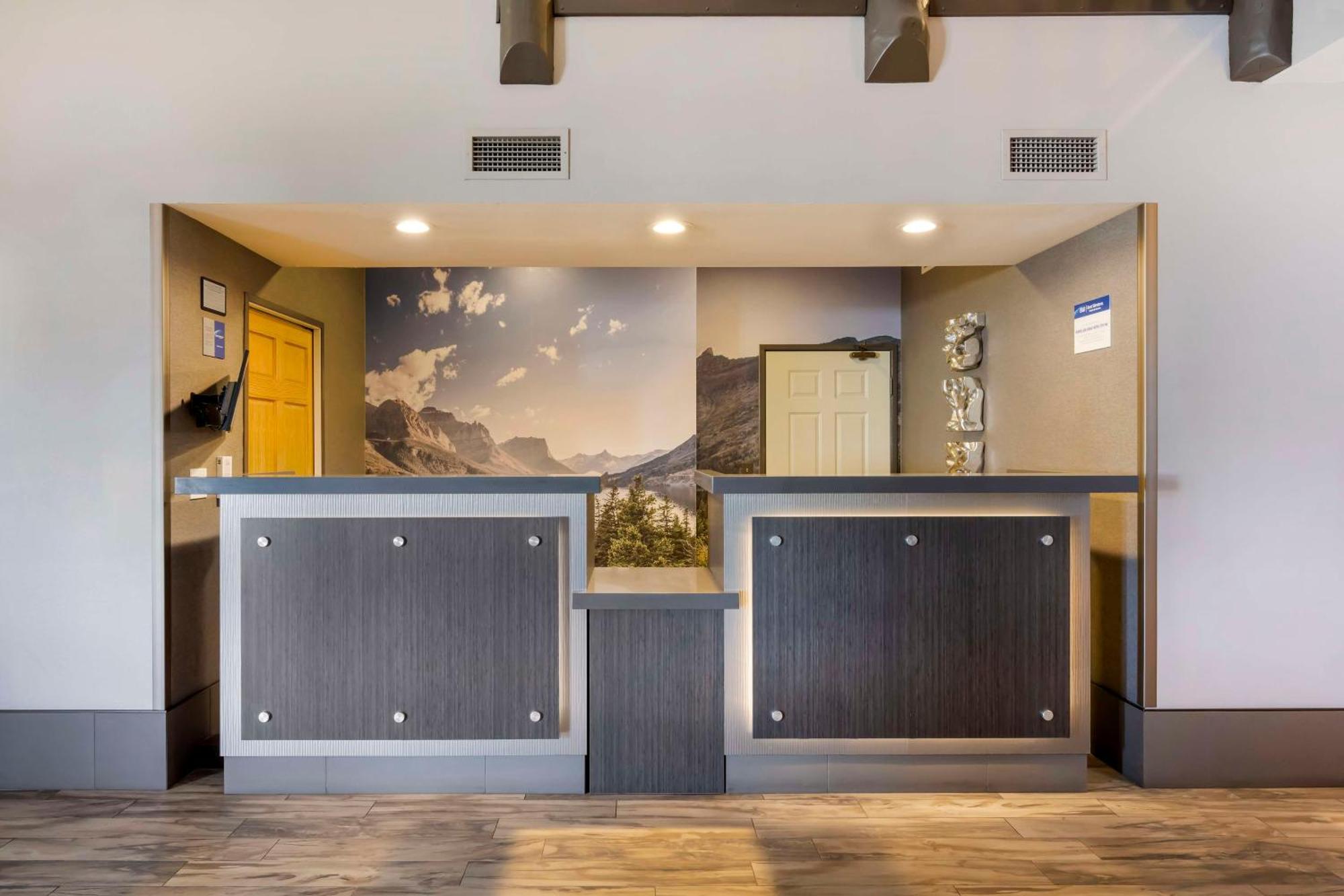 Best Western Plus Kalispell/Glacier Park West Hotel & Suites Exterior photo