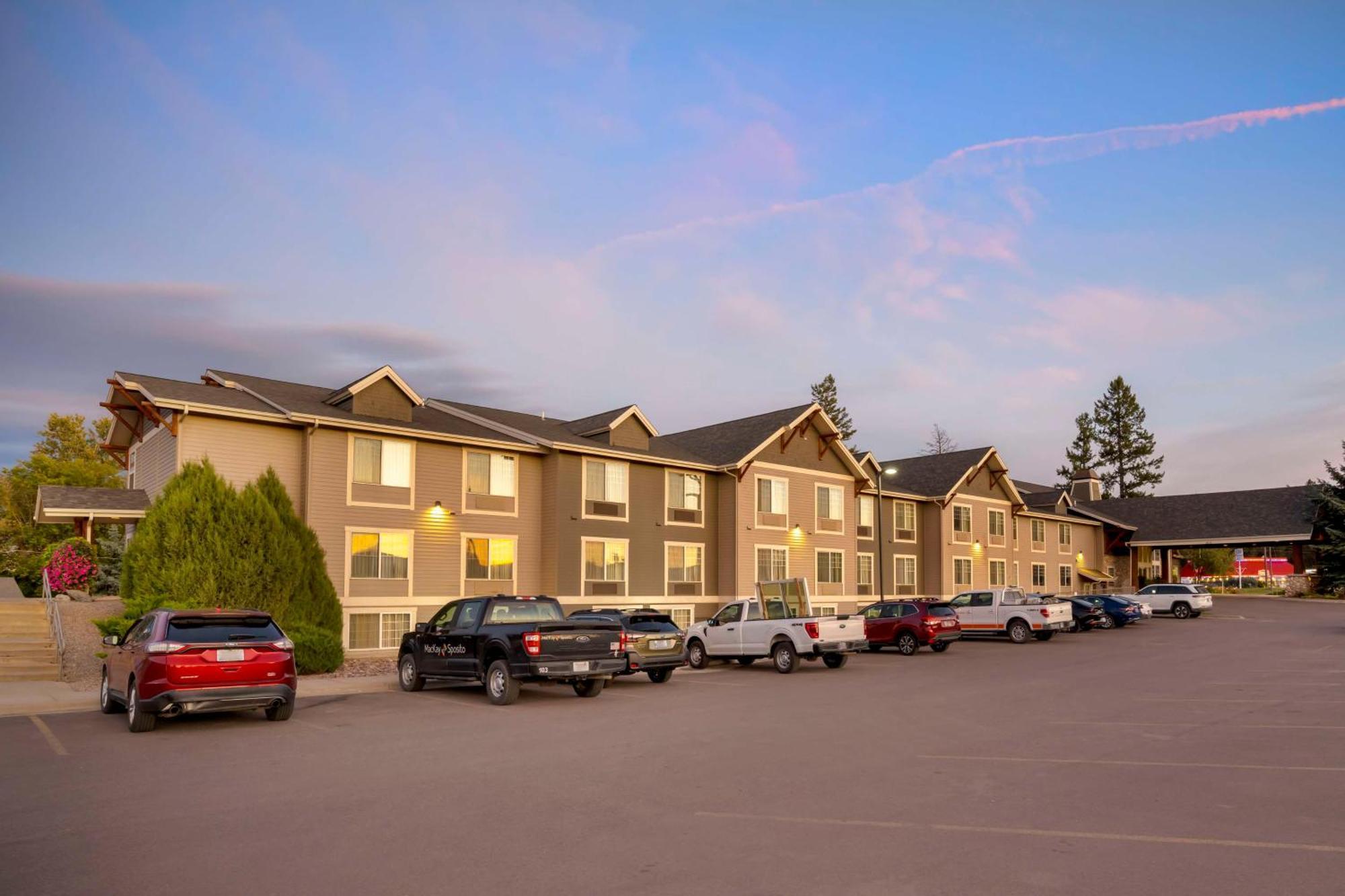 Best Western Plus Kalispell/Glacier Park West Hotel & Suites Exterior photo